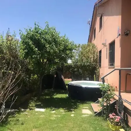 דירה Acogedora Casa Con Jardin By