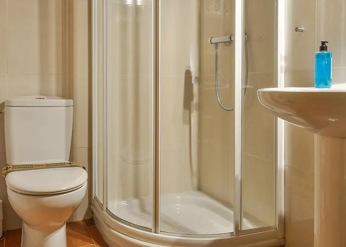 Acogedora Casa Con Jardin By *