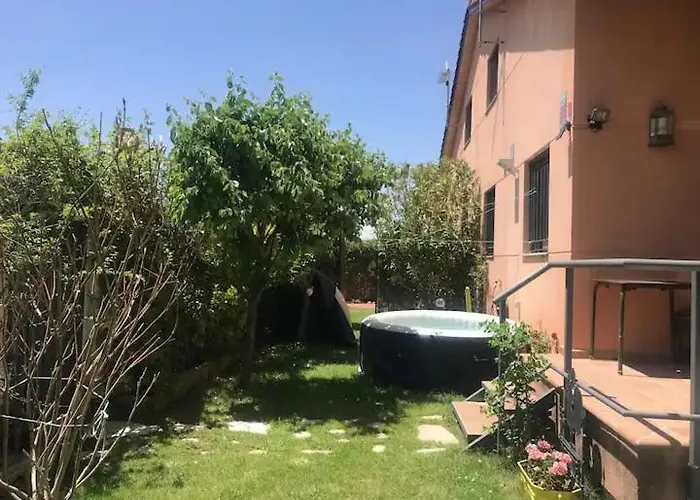 Lejlighed Acogedora Casa Con Jardin By